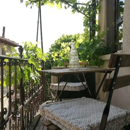 Honey I'm Veliko Tarnovo